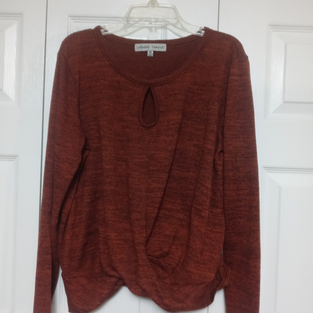 Absolutely Famous Women's M Sweater
